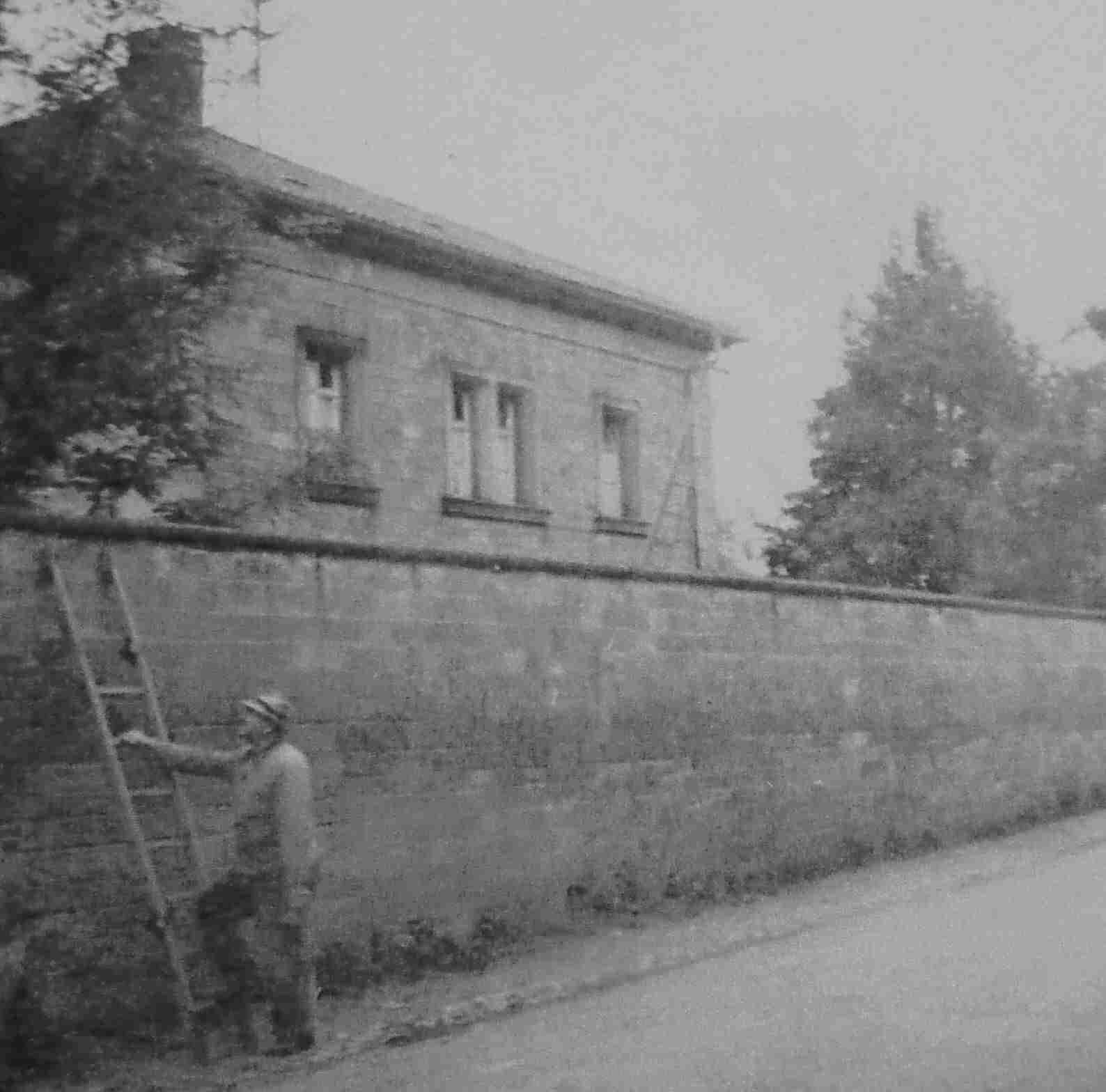 Aemterstadt Gefaengnis mit Mauer