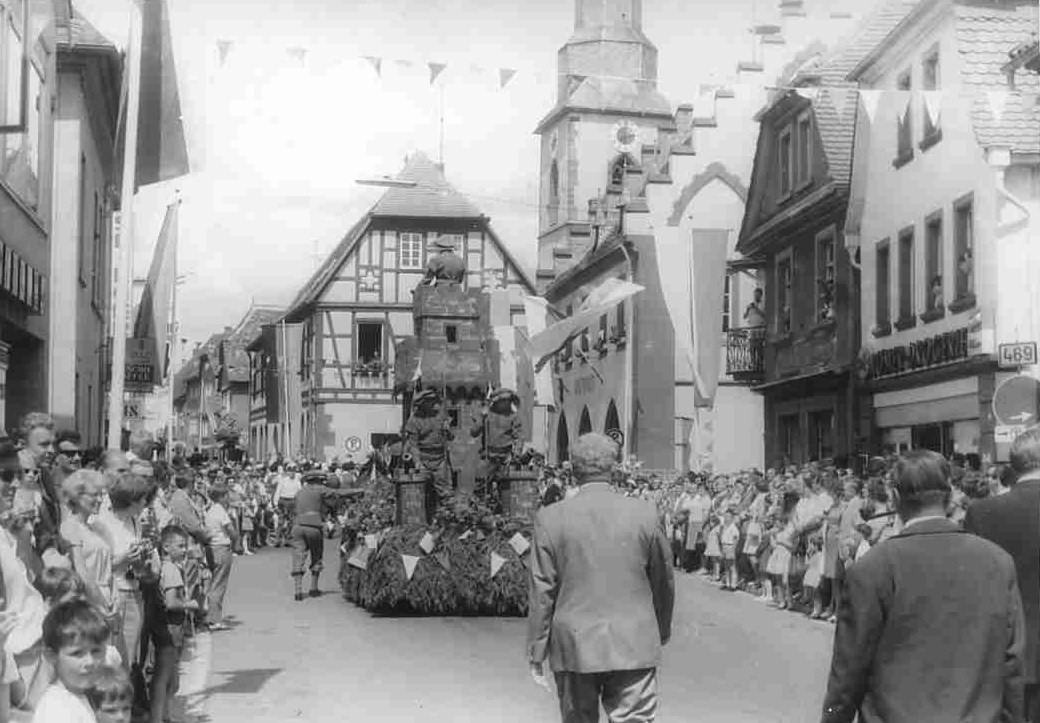 ApfelbltenfestFestzug1970