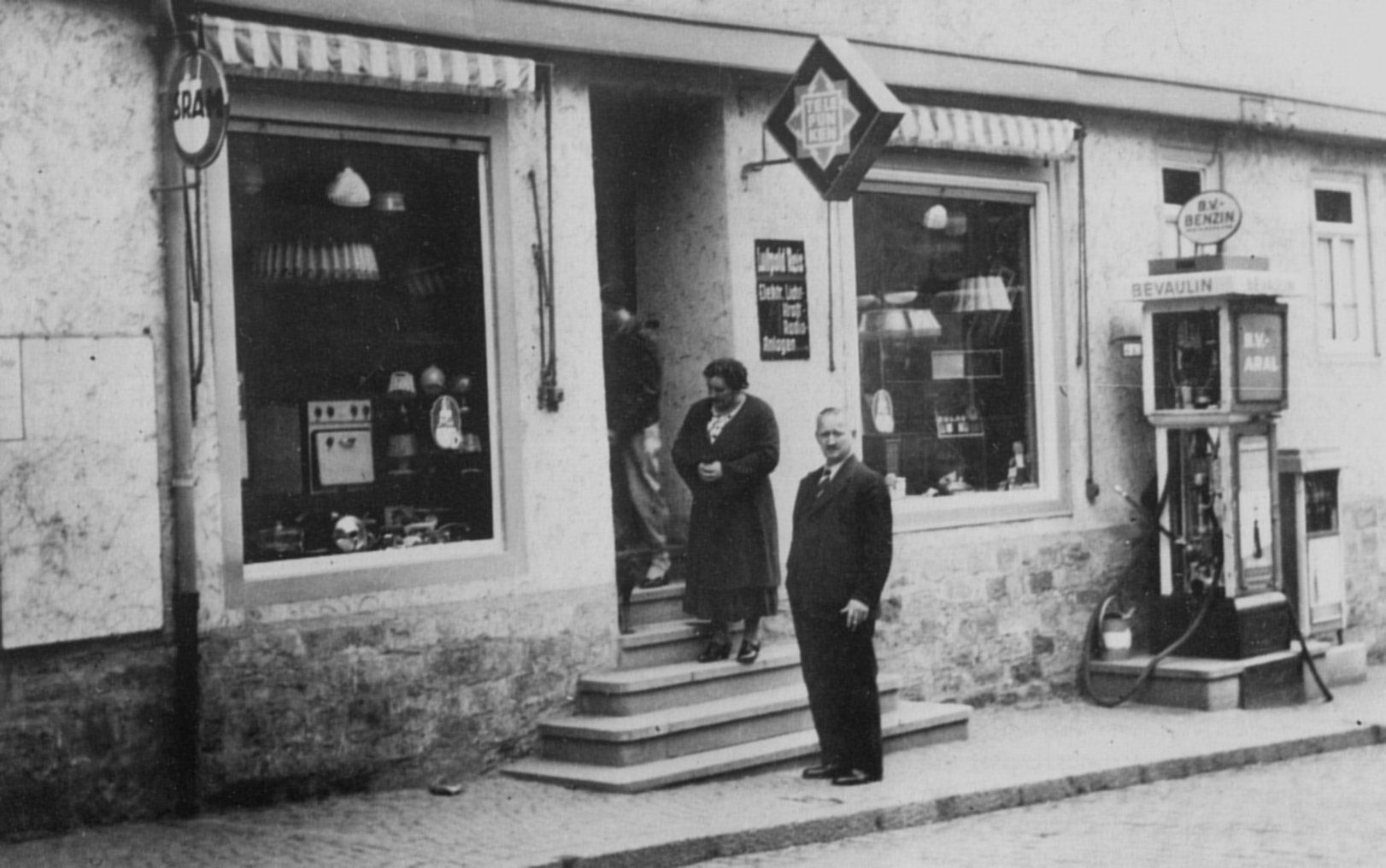 Stiftshof Tankstelle Reis Mainstrae