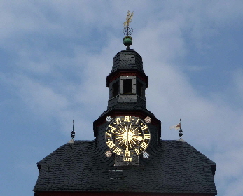 06_5 Oberes Tor Uhr 01