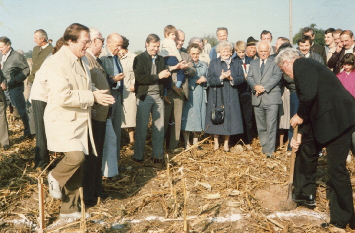 18_01 2016 Wendelinuskapelle Spatenstich 20 Okt 1985