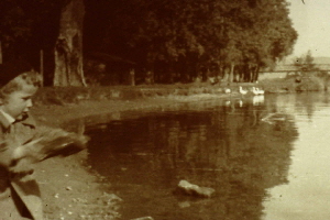 2014-11-3 Main Kind am Badeplatz