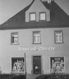 2017_36_01 Glanzstoffstrae Haus Oberle 1939