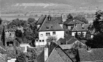 2018_06_4 Blick vom Runden Turm auf Obere Wallstrae mit Schule