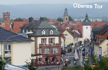 31_6 Blick auf Kreisel und Stadt