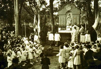 45_1 Kriegeraltar Einweihung